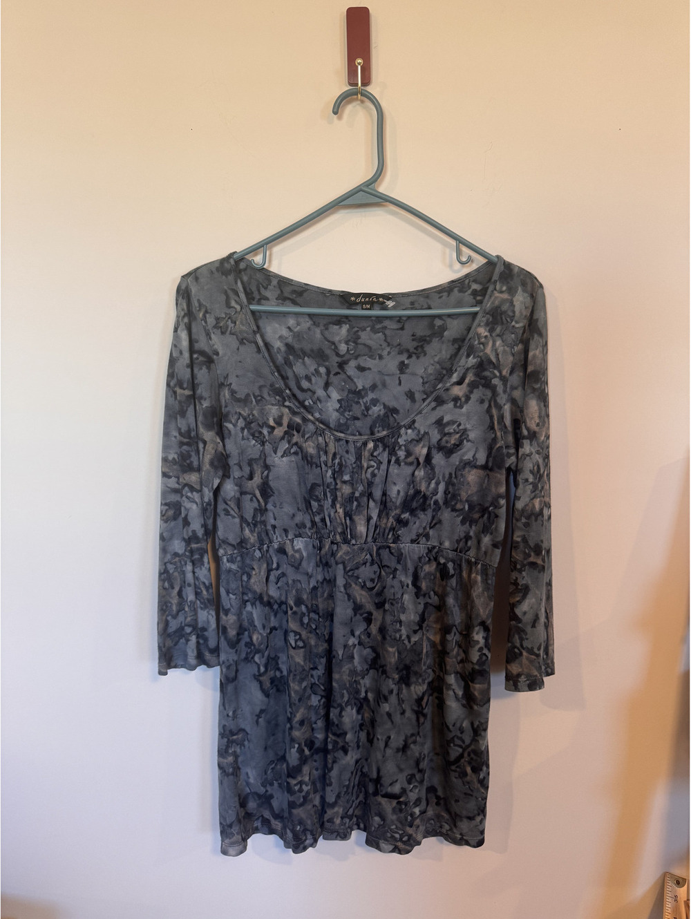 Dunia Gray Black Floral Abstract Print Empire Waist Babydoll Tunic Top Size S/M